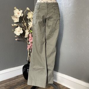 Old Navy Lowest Rise Womens Pants Size 1 Reg Green Flared Wide Leg Chinos